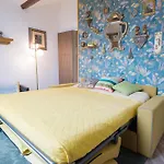 Deluxe Attic For 2, With Amazing Terrace And Poweful Wi-Fi - Very Near The Metro, Central Position, Very Well Connected To Train Stations And Malpensa, Linate And Begramo Airports