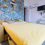 Deluxe Attic For 2, With Amazing Terrace And Poweful Wi-Fi - Very Near The Metro, Central Position, Very Well Connected To Train Stations And Malpensa, Linate And Begramo Airports